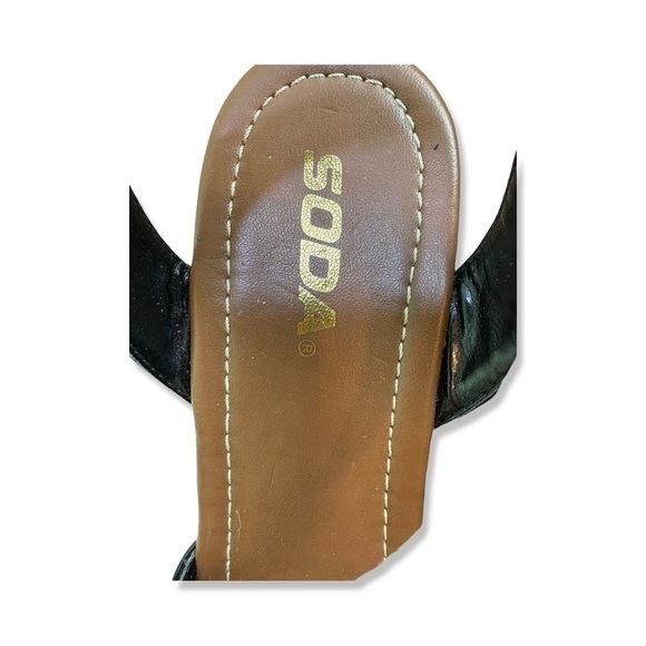 ⭐️SODA Black Patent Wedge Sandals with Rosette and Strap - Picture 7 of 9